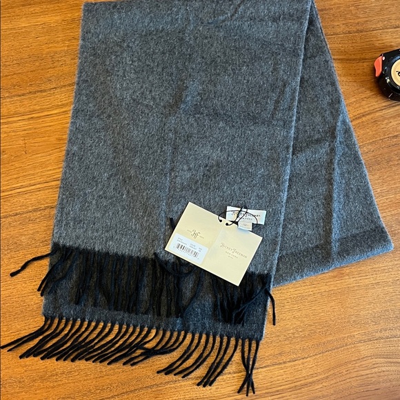 Hickey Freeman Other - Hickey Freeman Reversable Scarf Black/Charcoal, 100% Cashmere, 12” x 66”